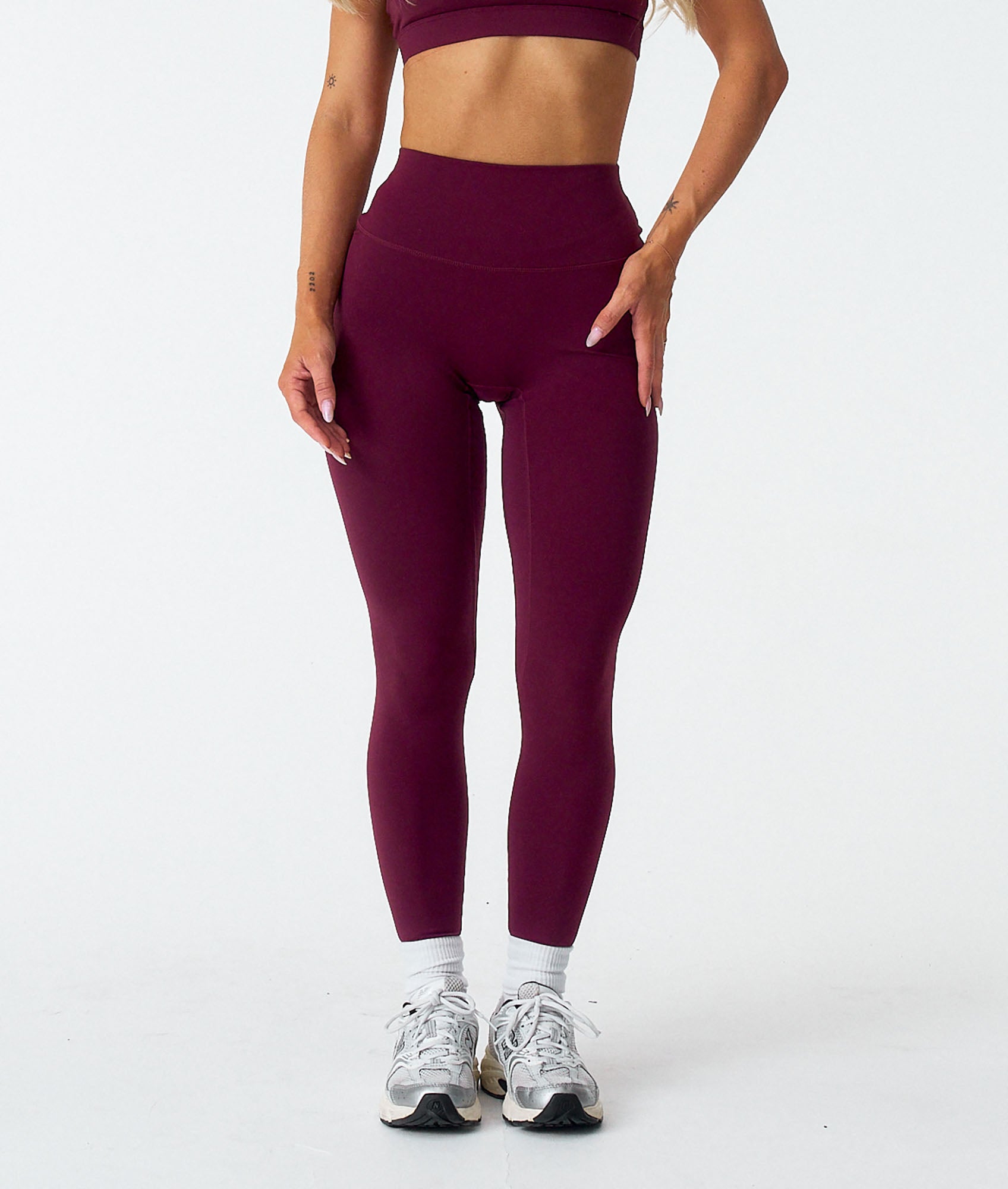 Synergy Leggings - Cherry Wine - Saber Apparel