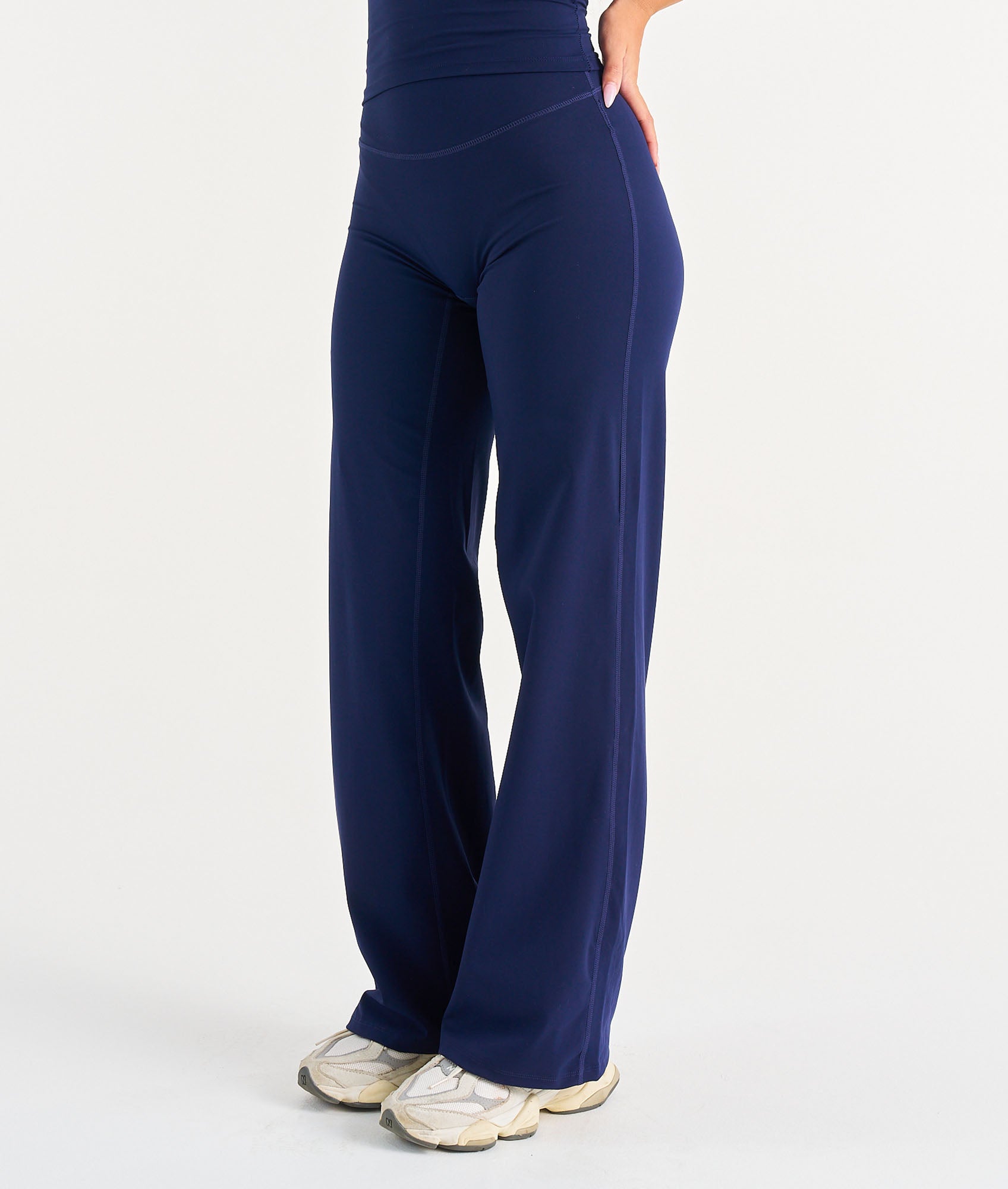 Straight Leg Leggings - Navy - Saber Apparel