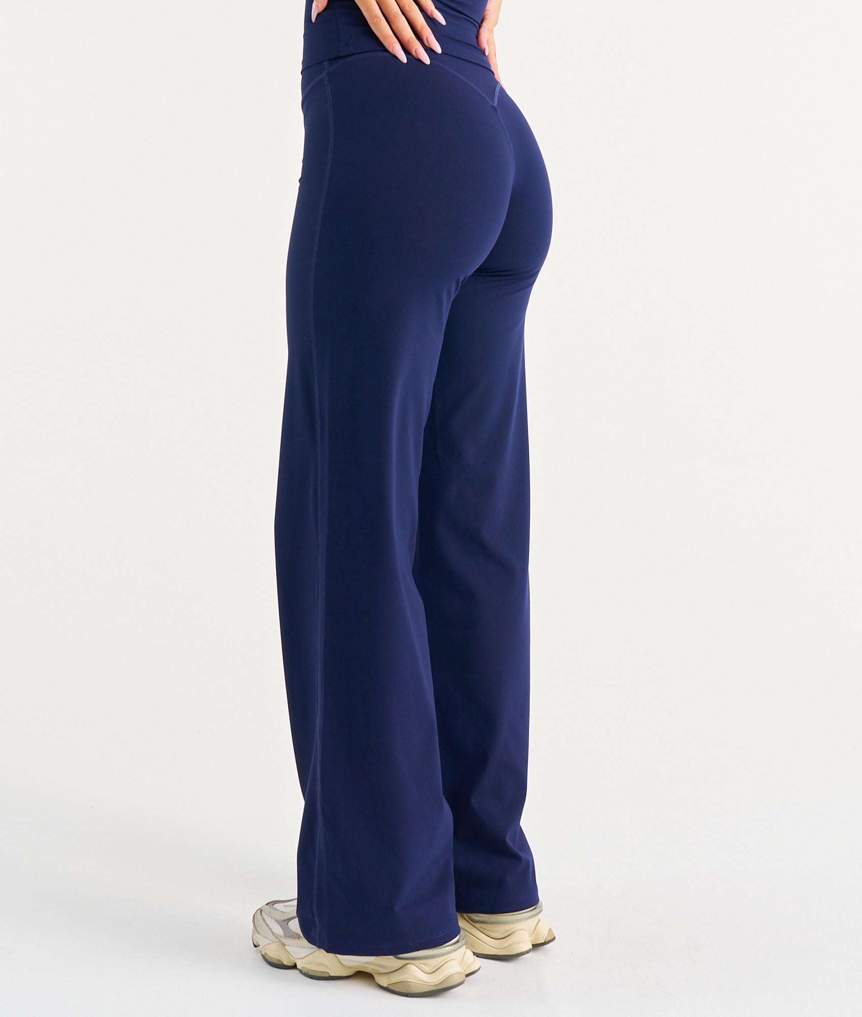 Straight Leg Leggings - Navy - Saber Apparel