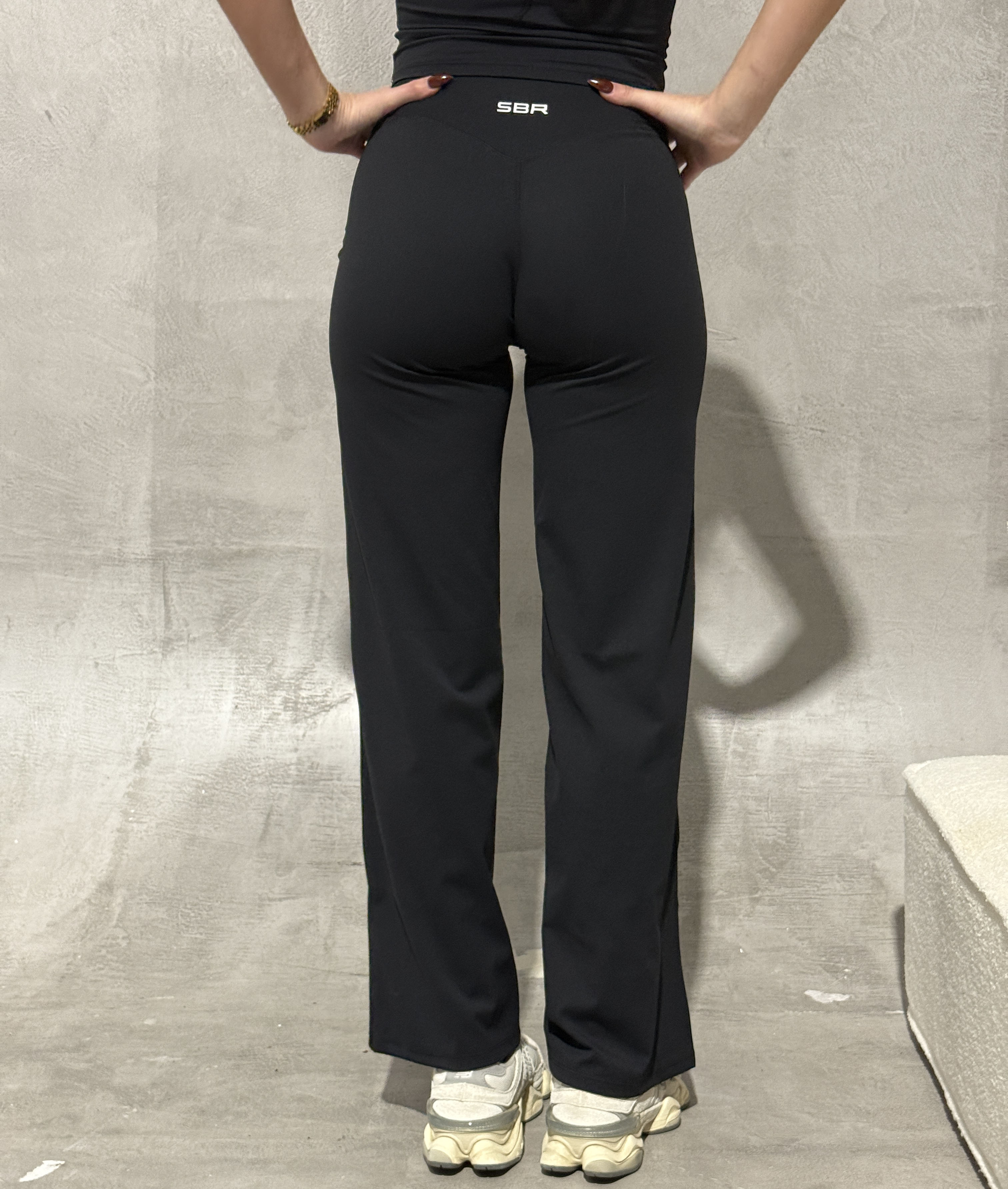 Straight Leg Leggings - Black