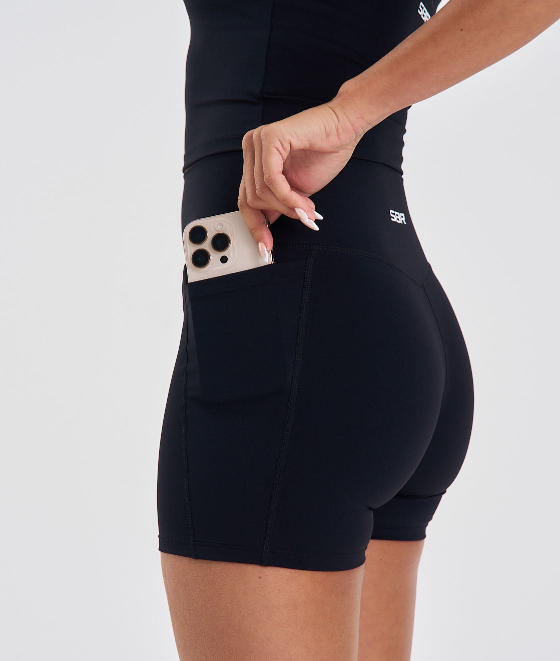 Synergy Pocket Shorts - Black - Saber Apparel