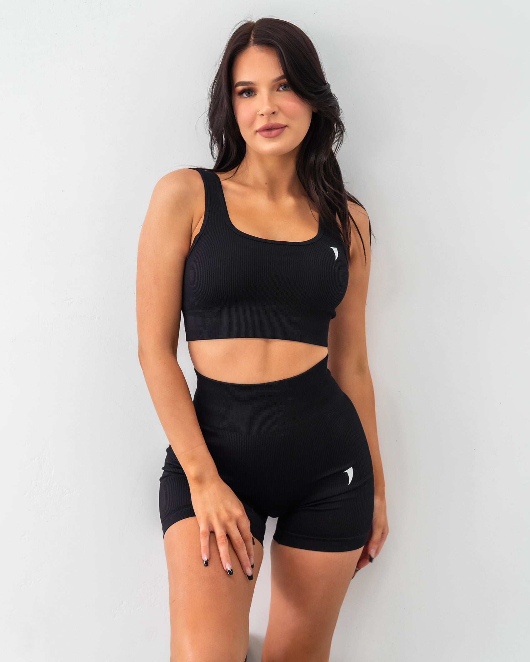 Ribbed Seamless Shorts - Black - Saber Apparel