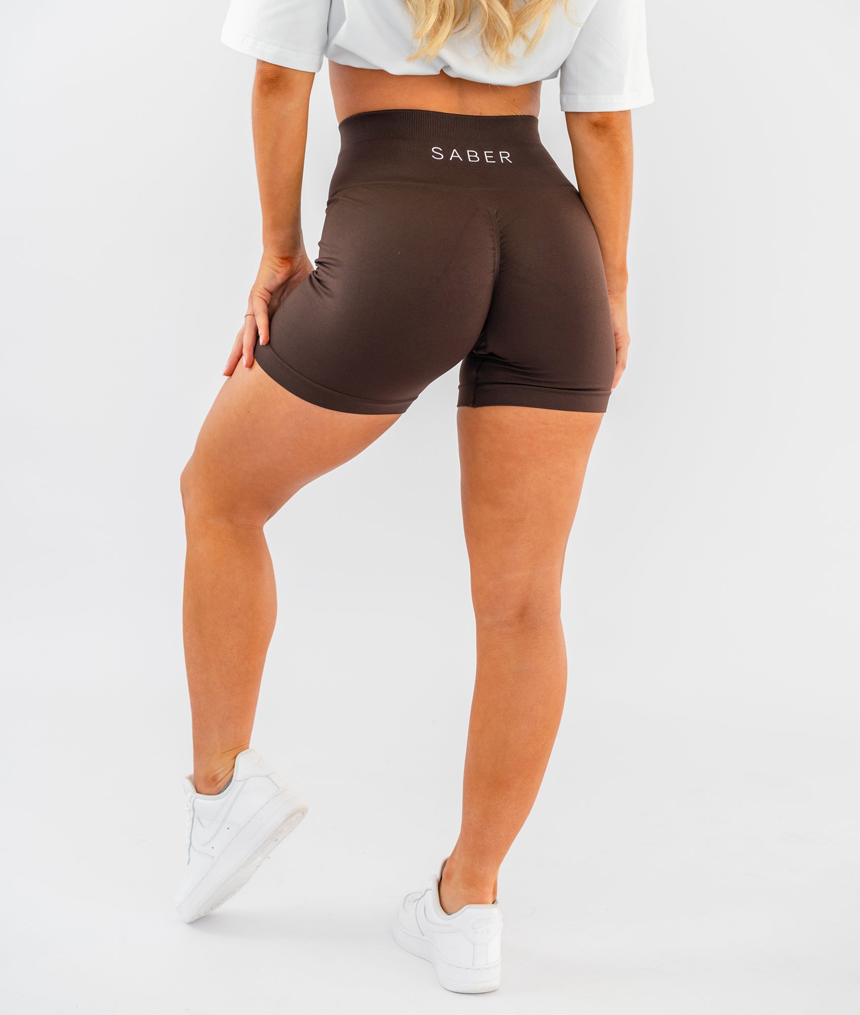 Reflex Seamless Scrunch Shorts - Espresso - Saber Apparel